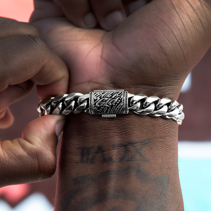 Signature Cuban Link Bracelet in White Gold - 10mm