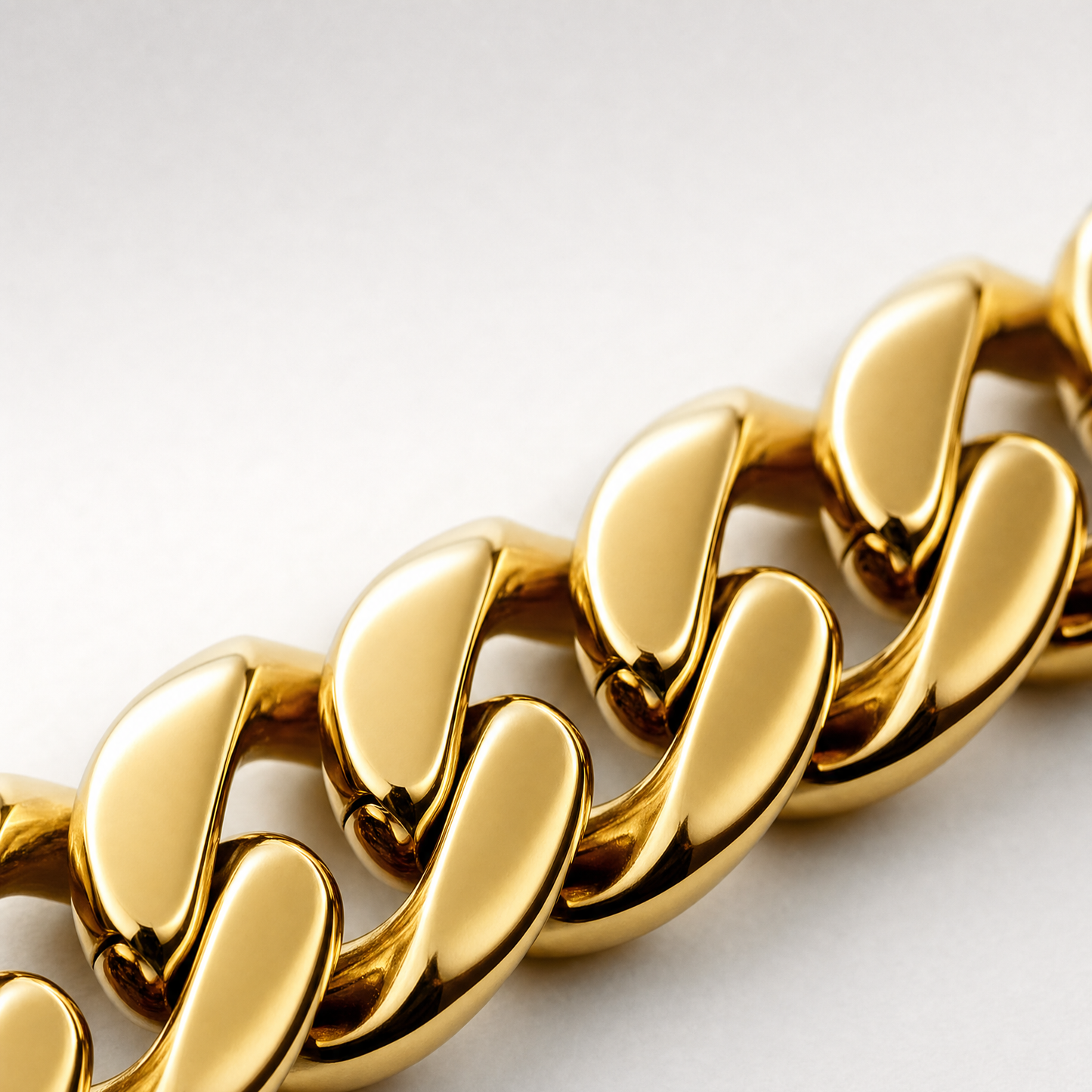 Miami Cuban link bracelet macro detail