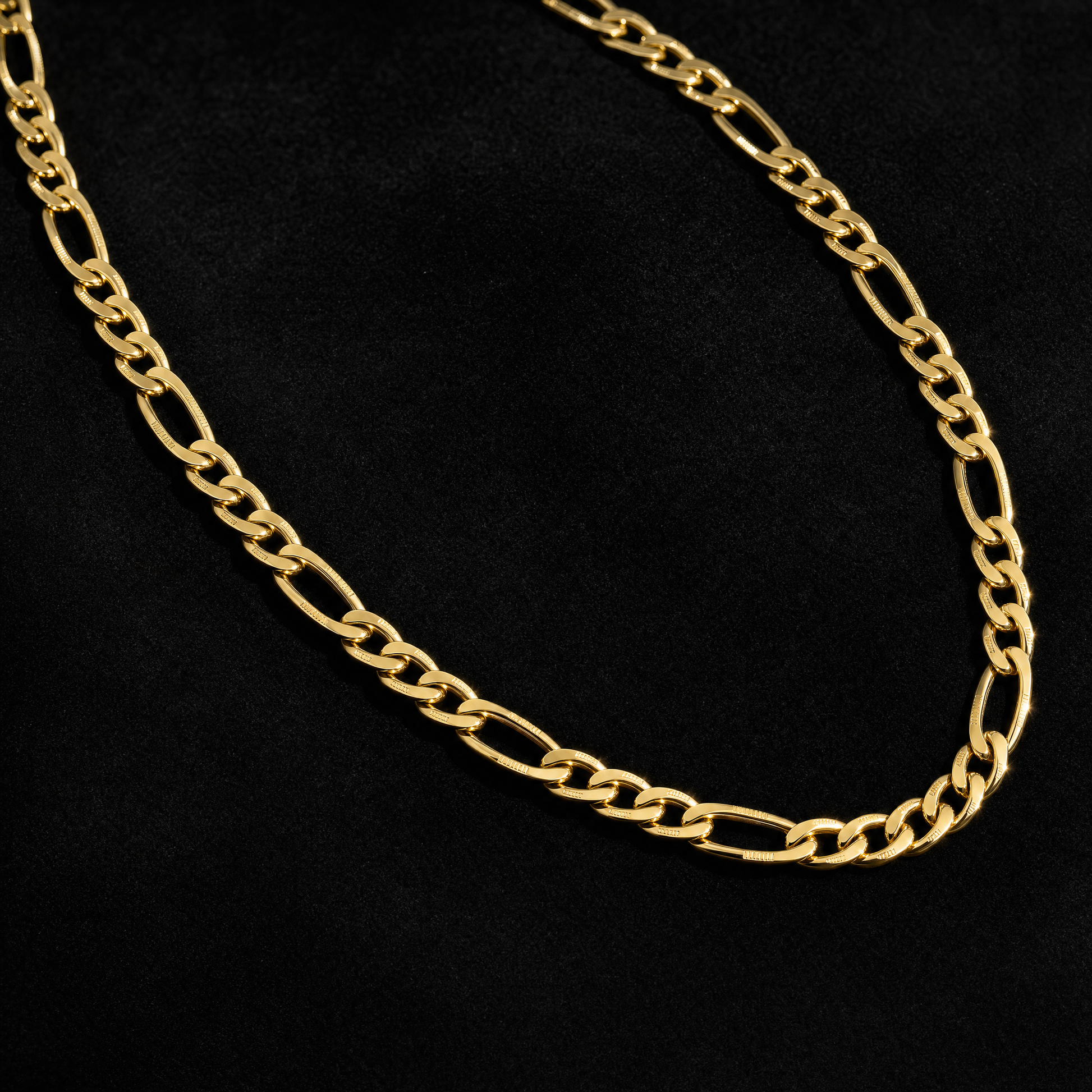 Saphir Gold Figaro Chain Necklace product view